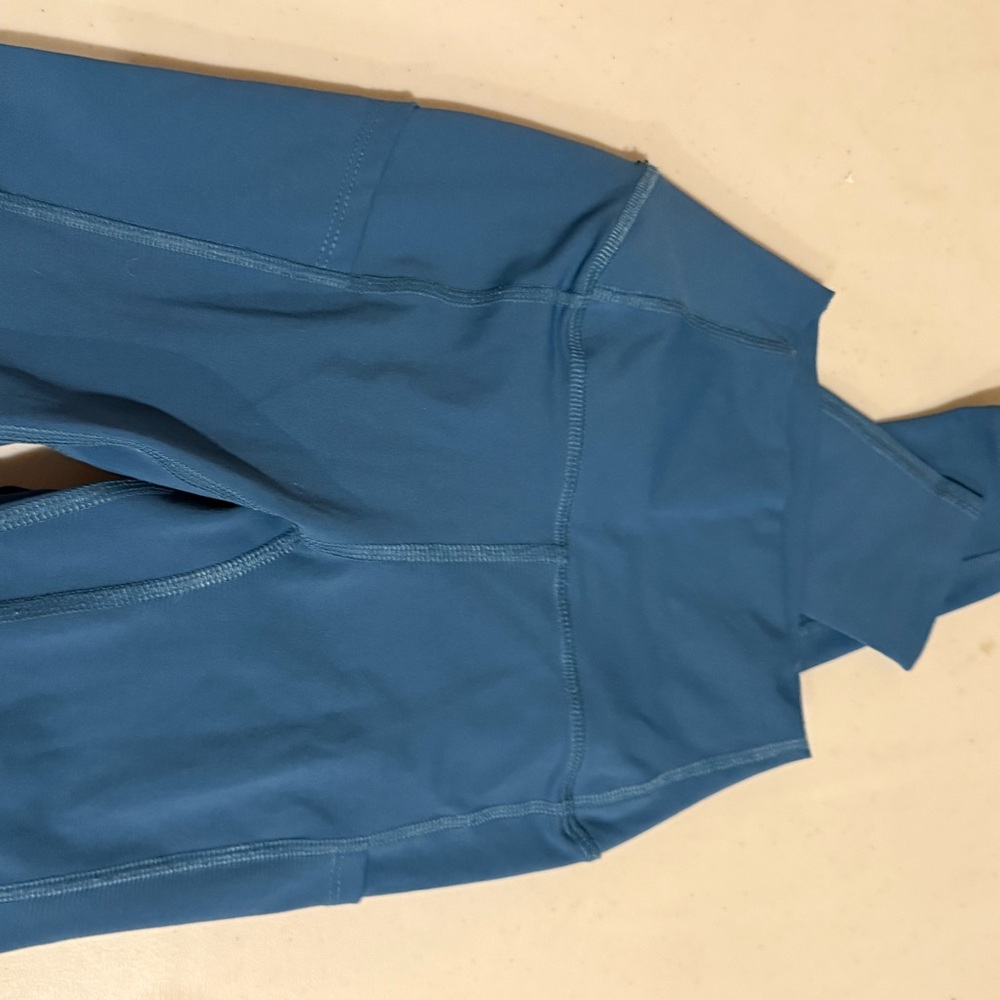 Five dance Kids Blue Leggings. YXL. GUC